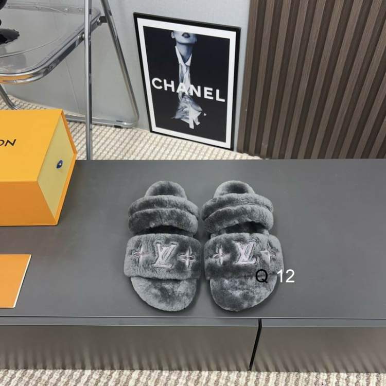 Picture of Louis Vuitton Shoes _SKULVsz35-40YF010312760